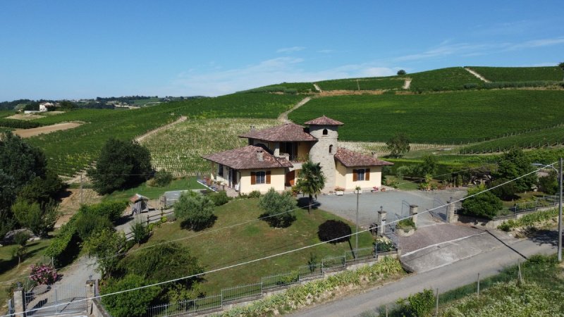 Вилла в Ницца-Монферрато