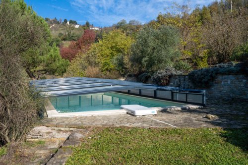 Особняк в Санто-Стефано-Бельбо