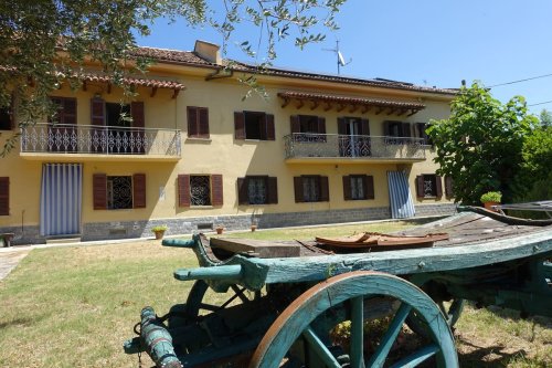 Vrijstaande woning in San Marzano Oliveto