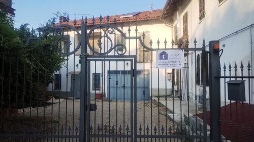 蒙加尔迪诺半独立房屋