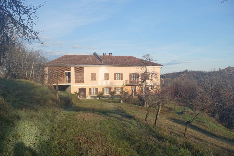 Vrijstaande woning in Nizza Monferrato