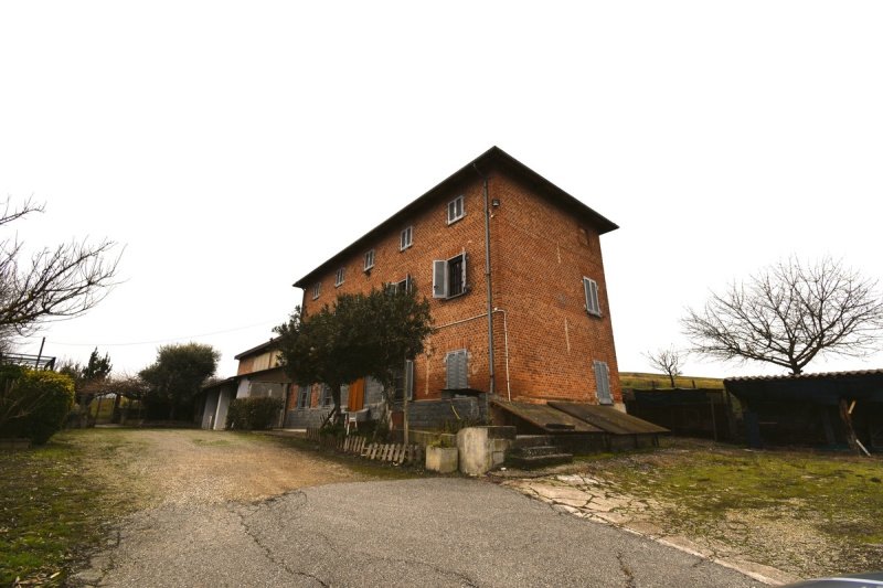 Casa independente em Isola d'Asti