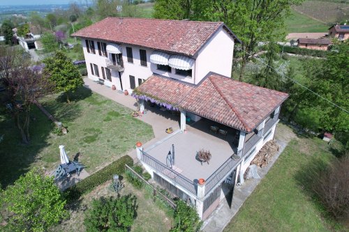 Villa i Asti