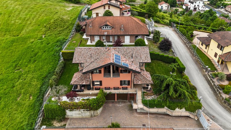 Villa en Montegrosso d'Asti