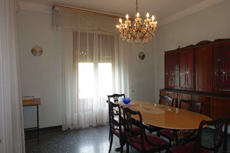 Villa i Mombaruzzo