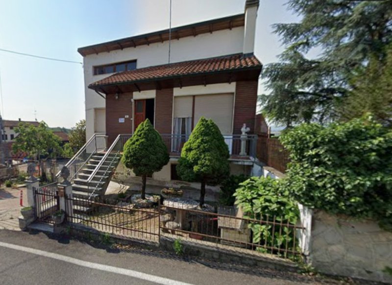 Casa indipendente a Castelnuovo Calcea