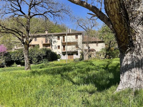 Casa semi-independiente en Cerreto di Spoleto