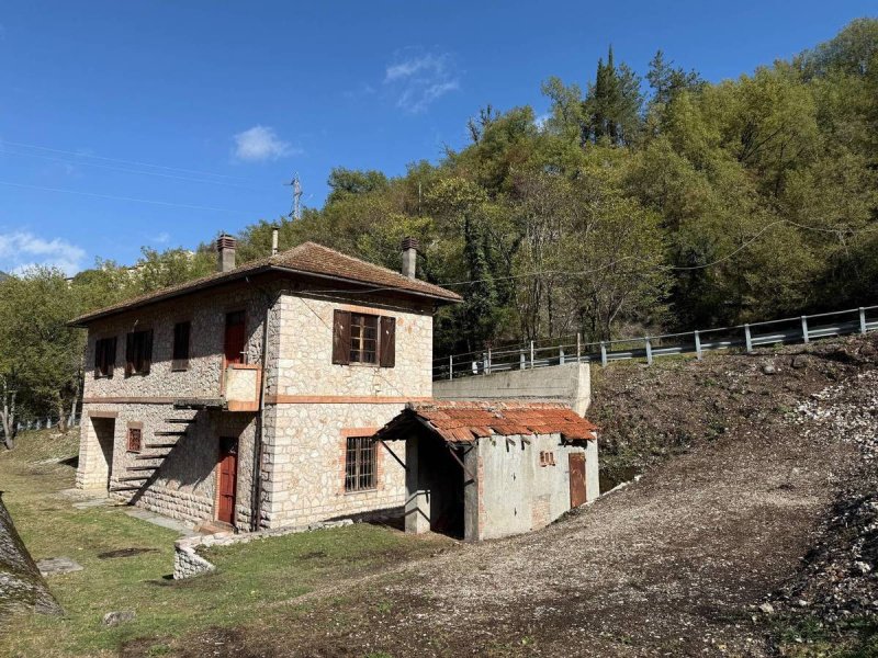 Moradia em Vallo di Nera