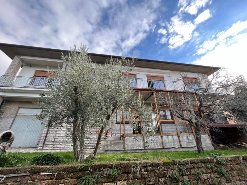 Detached house in Paciano