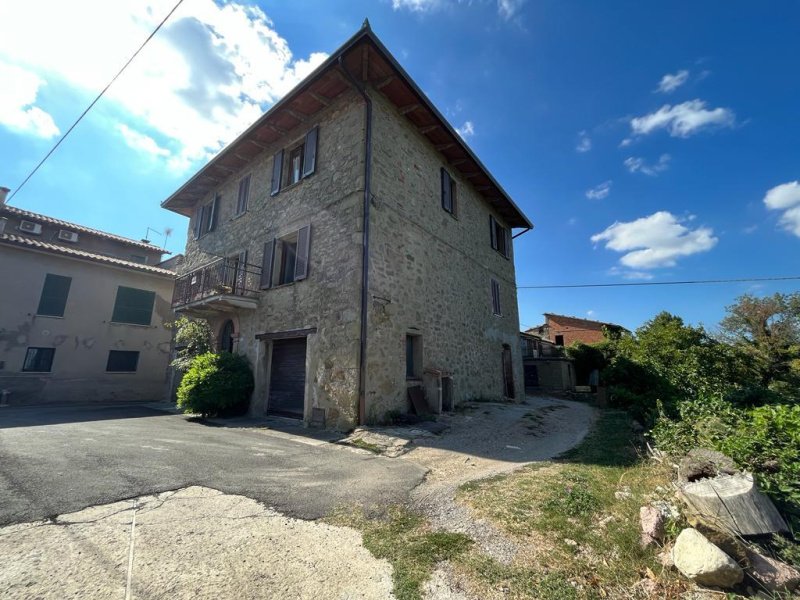 Semi-detached house in Piegaro