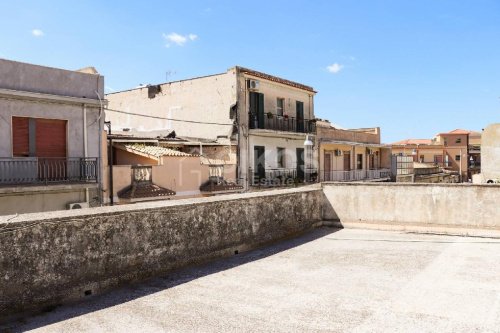 Casa independiente en Noto