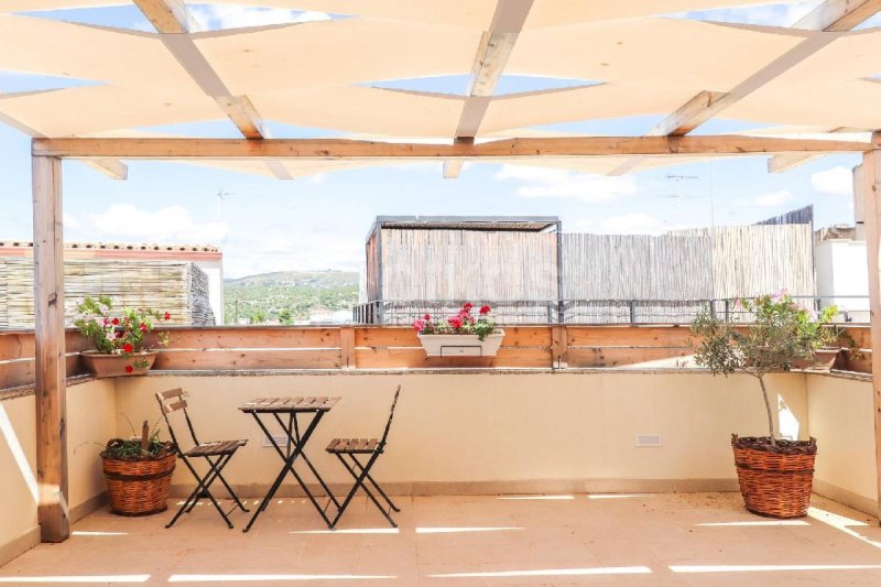 Casa independente em Noto