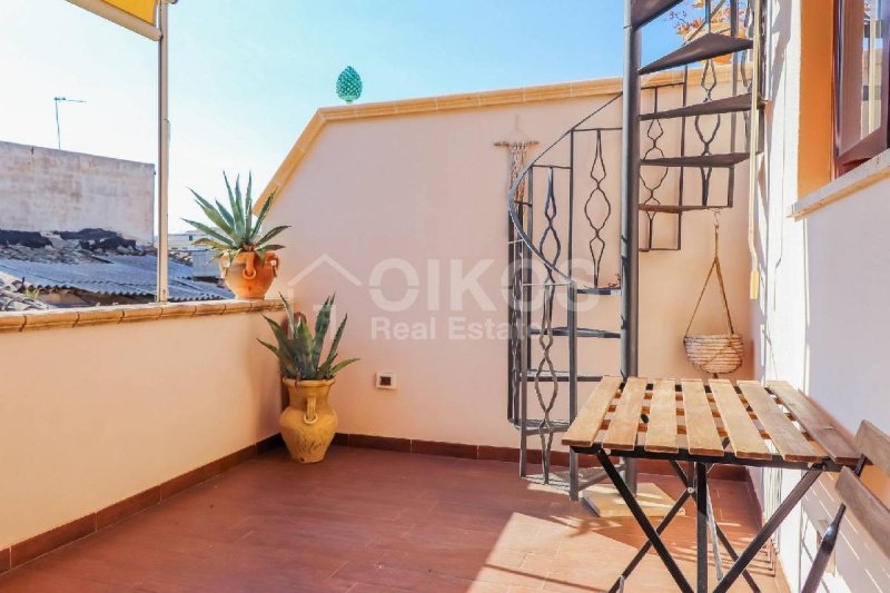 Casa independente em Noto