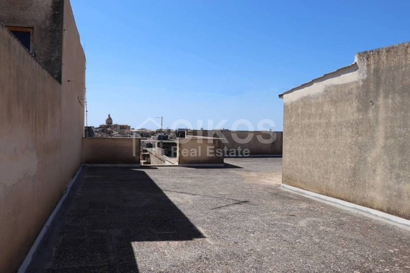 Casa independente em Noto