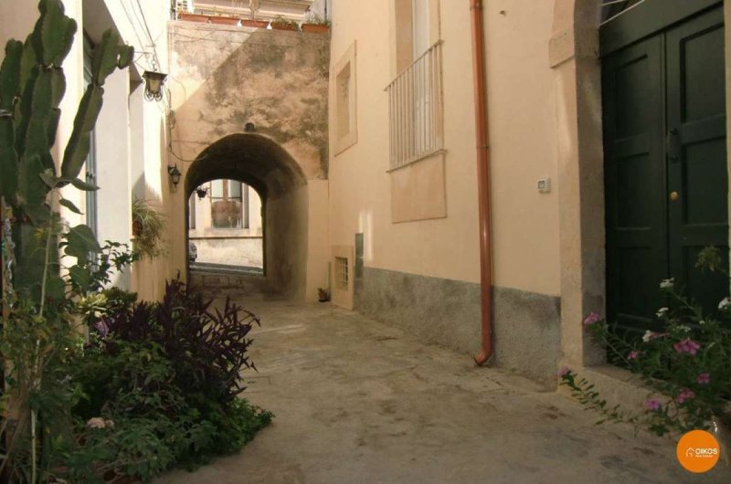 Особняк в Ното