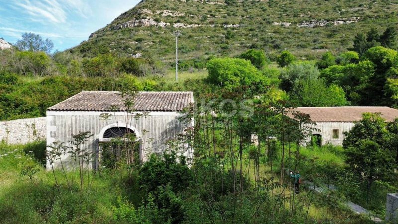Landbouwgrond in Noto