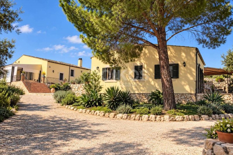 Casa di campagna a Noto