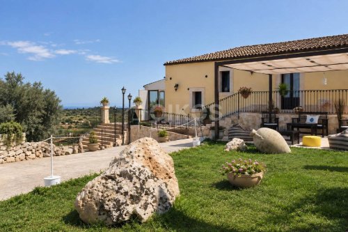 Casa di campagna a Noto
