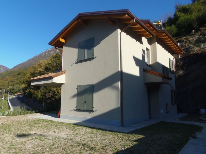 Villa in Carlazzo
