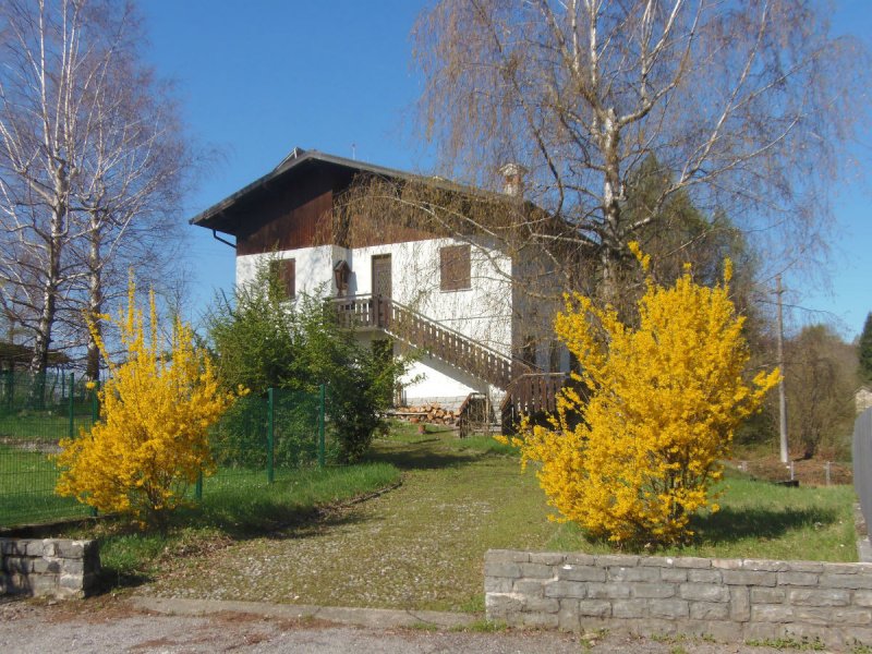 Einfamilienhaus in Grandola ed Uniti