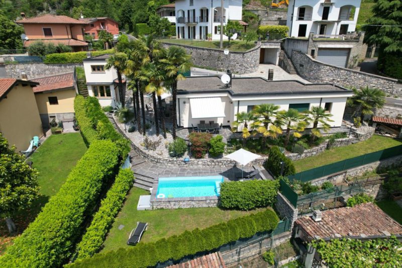 Villa i Valsolda