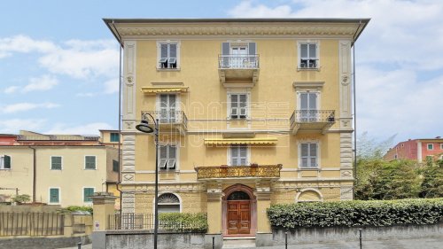 Apartamento em Lerici