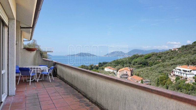 Self-contained apartment in Lerici