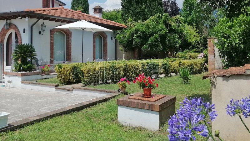 Villa in Castelnuovo Magra