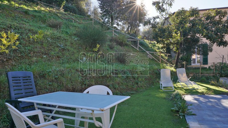 Self-contained apartment in Lerici