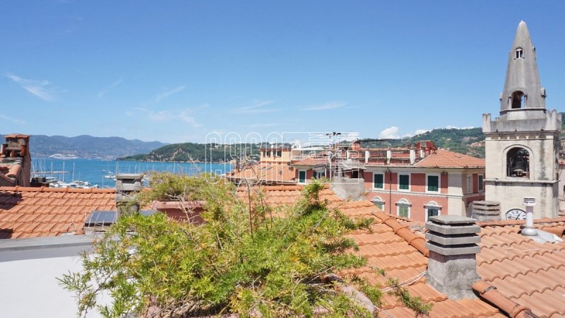 Lägenhet i Lerici