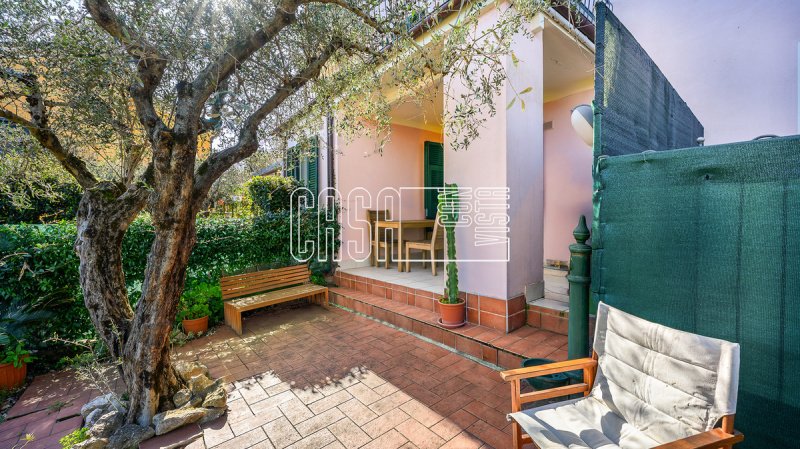 2 Bedrooms Self-contained apartment for sale in Lerici [809268] | Gate-away®