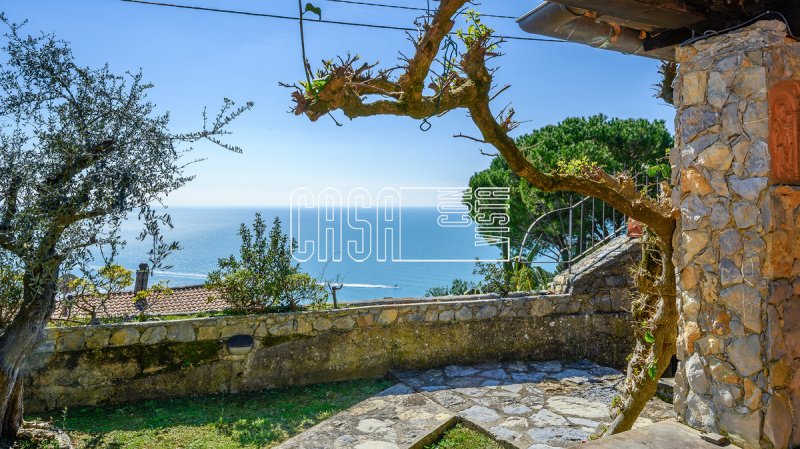 Casa indipendente a Lerici