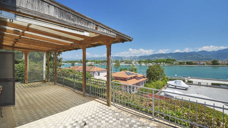 Villa i Ameglia