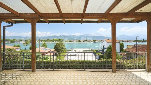 Villa i Ameglia