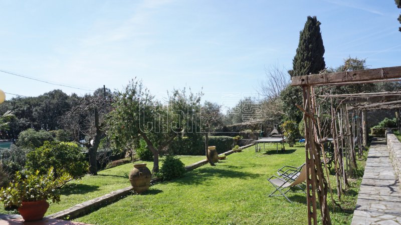 Self-contained apartment in Lerici