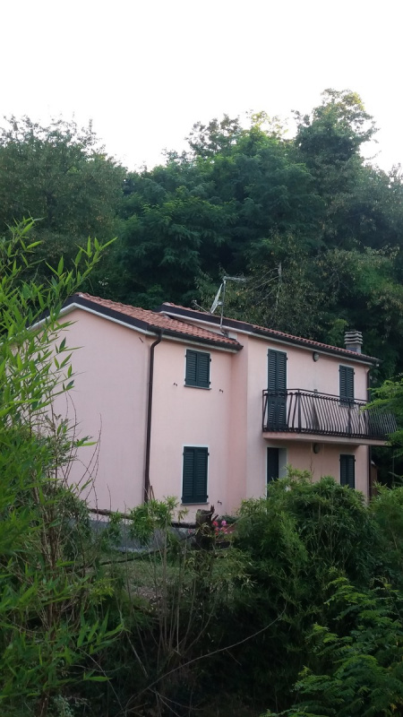 Detached house in Carrodano
