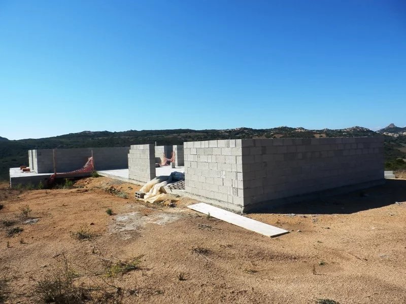 Строительный участок в Арцакена