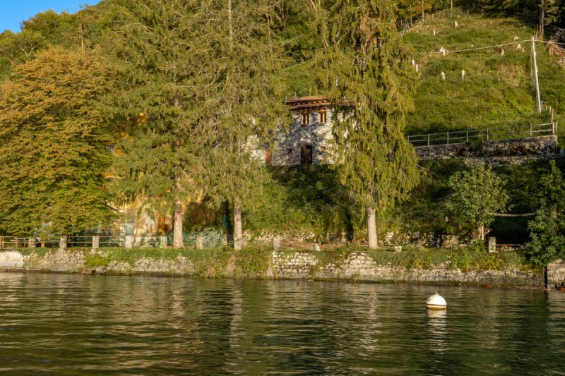 Casa indipendente a Valsolda