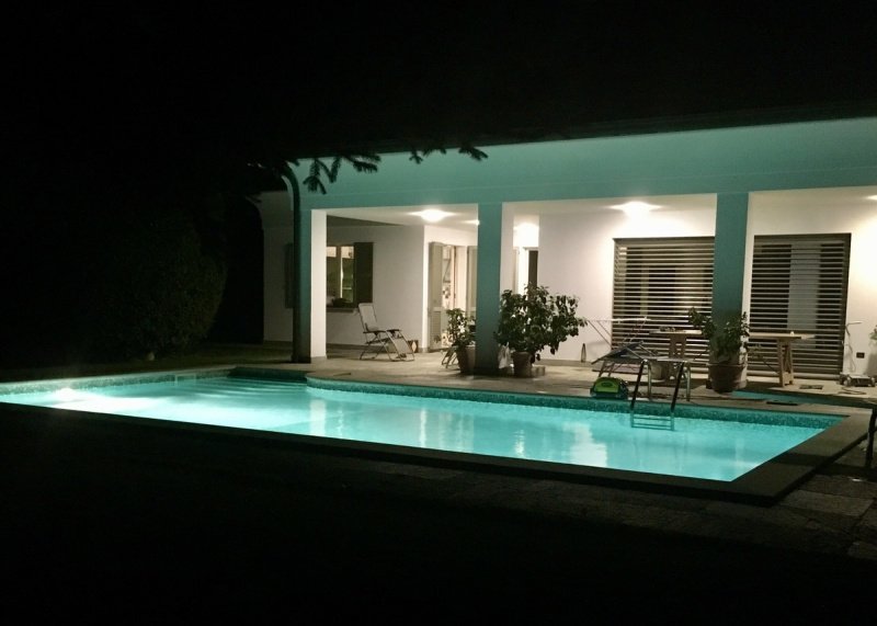 格拉韦多纳联合镇别墅