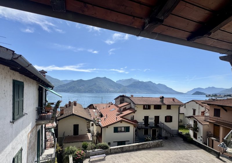 Semi-detached house in Menaggio