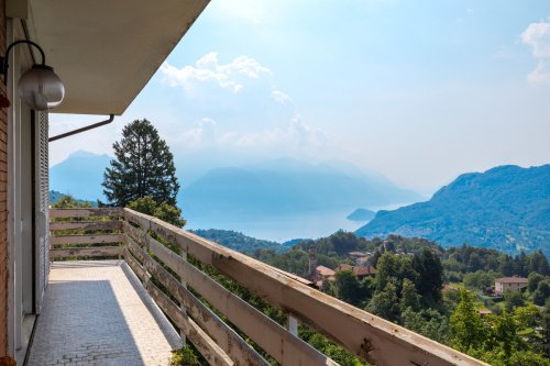 Casa indipendente a Grandola ed Uniti