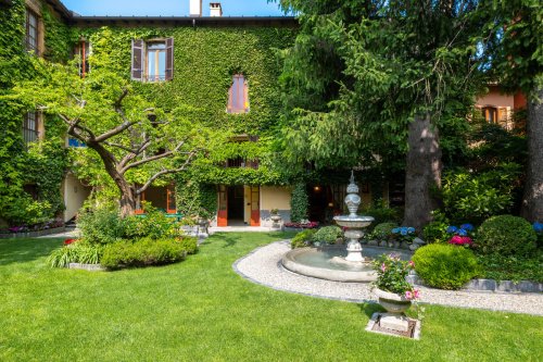 Особняк в Альта-Валле-Интельви