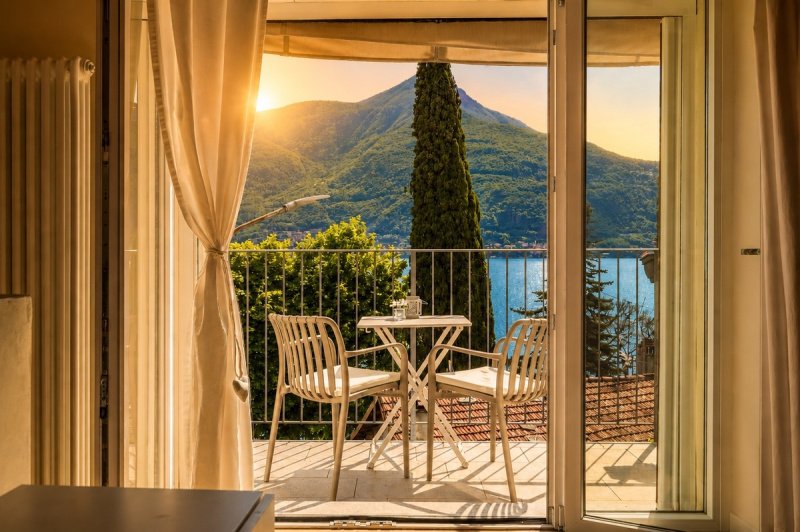 Detached house in Pianello del Lario