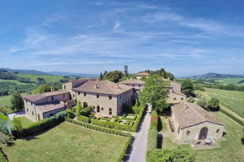 Country house in Volterra