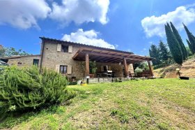 Country house in Montaione