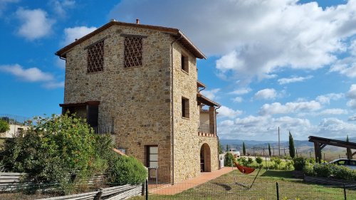 Country house in Volterra