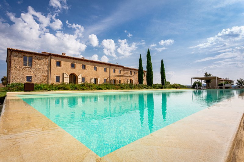 Country house in Volterra