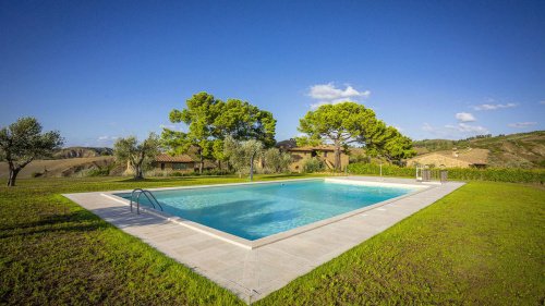 沃尔泰拉半独立房屋