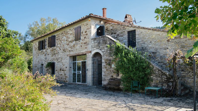 基安蒂地区加约莱乡间房屋