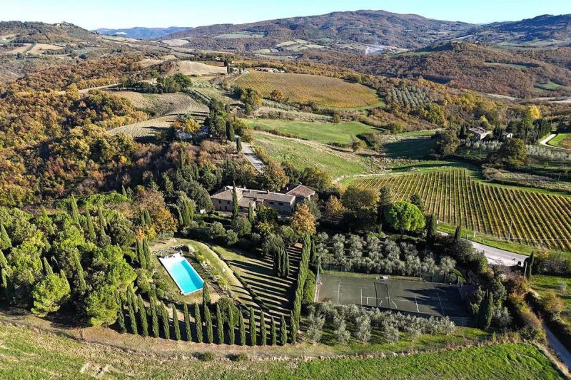 Country house in Casole d'Elsa